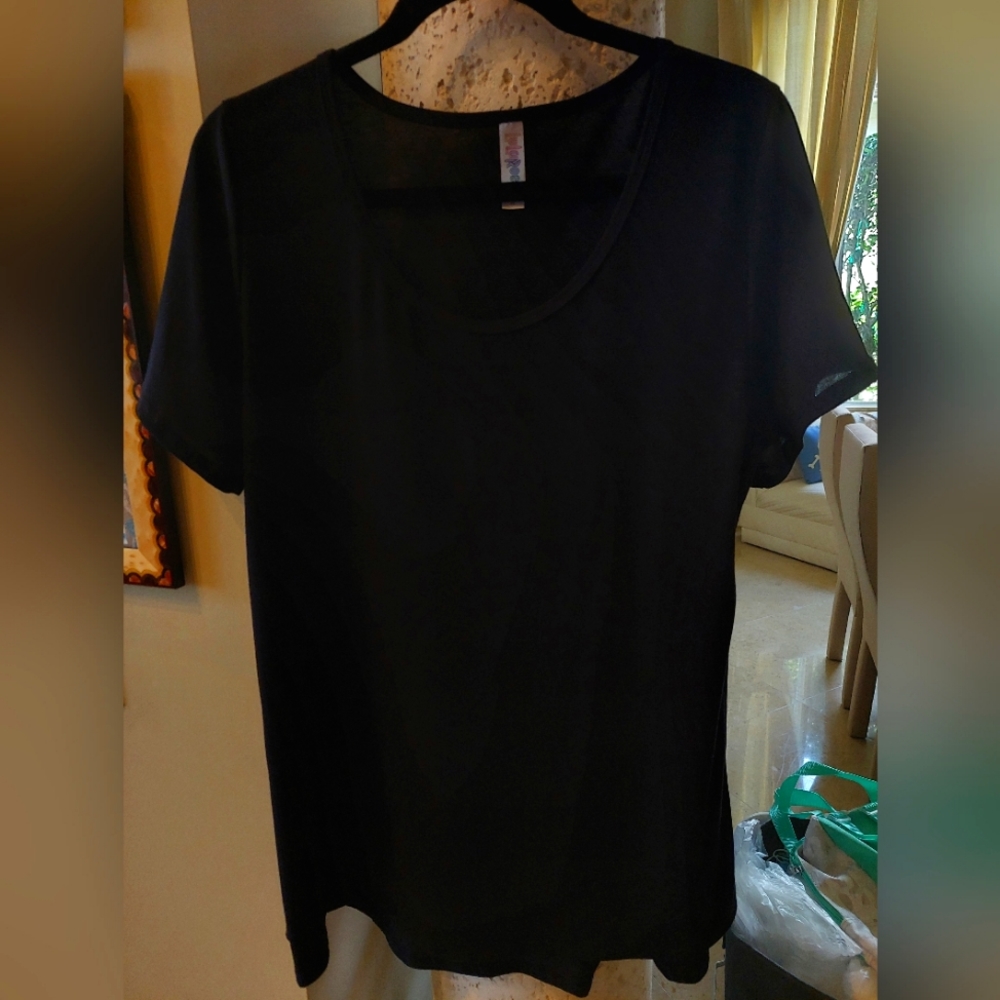 LuLaRoe XL black shirt